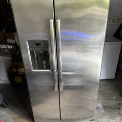 GE Refrigerator