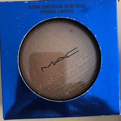 BNIB AUTHENTIC MAC EXTRA DIMENSION SKINFINISH