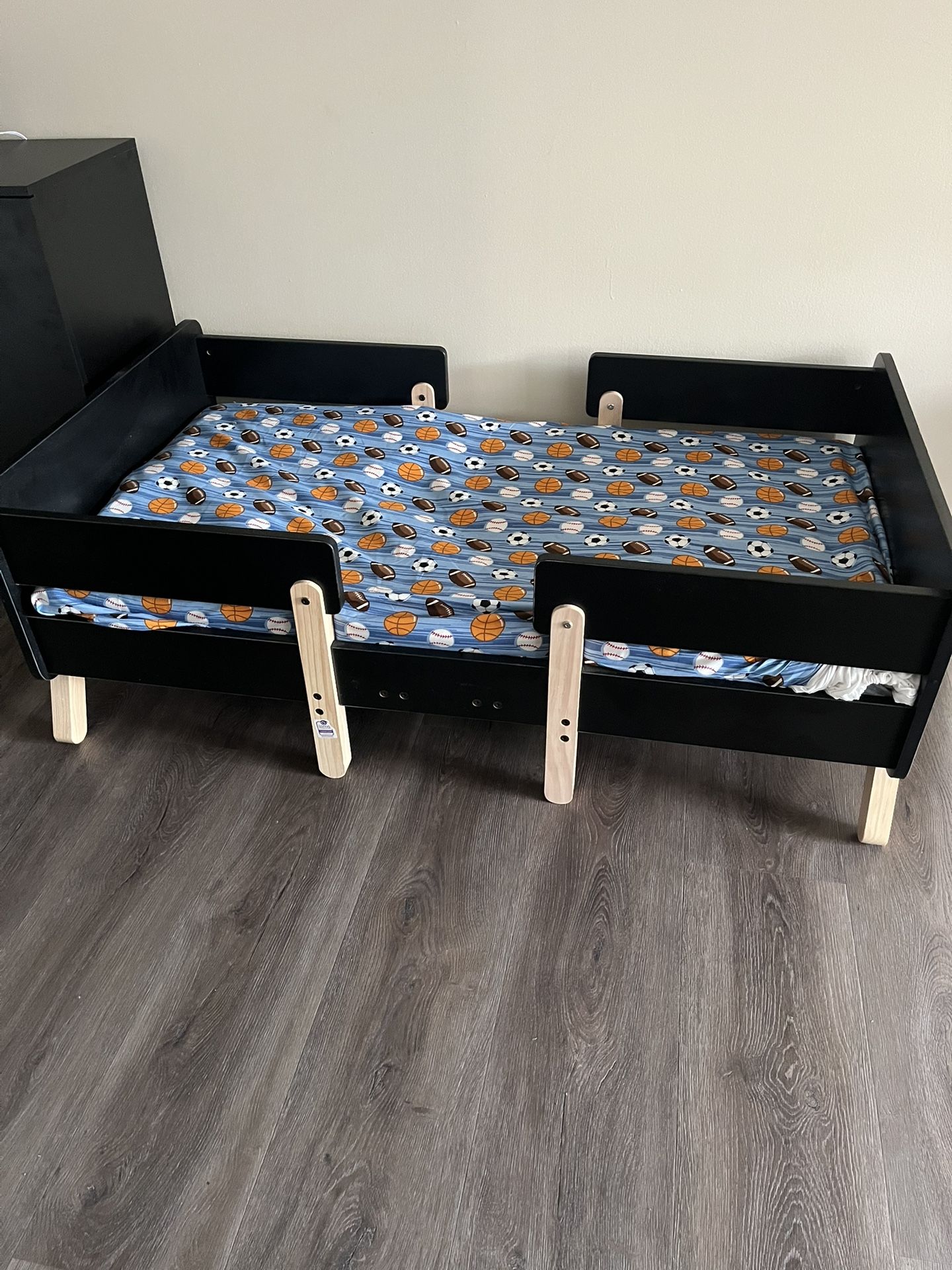 Toddler Bed With mattress