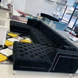 Moda Black Velvet 3pc. Sectional