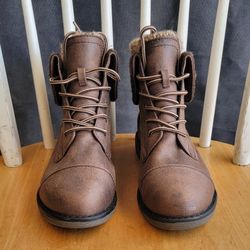 Cliffs By White Mountain Boots