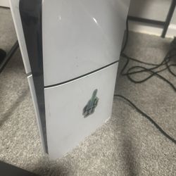 PS5 1TB & 24 Inch Monitor 