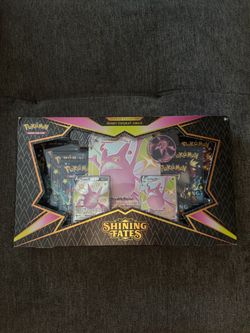 Pokémon Shining Fates Shiny Crobat VMAX Premium Collection