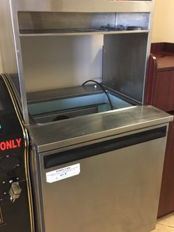 Salad refrigerator