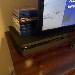 Ps4 with 384+ games