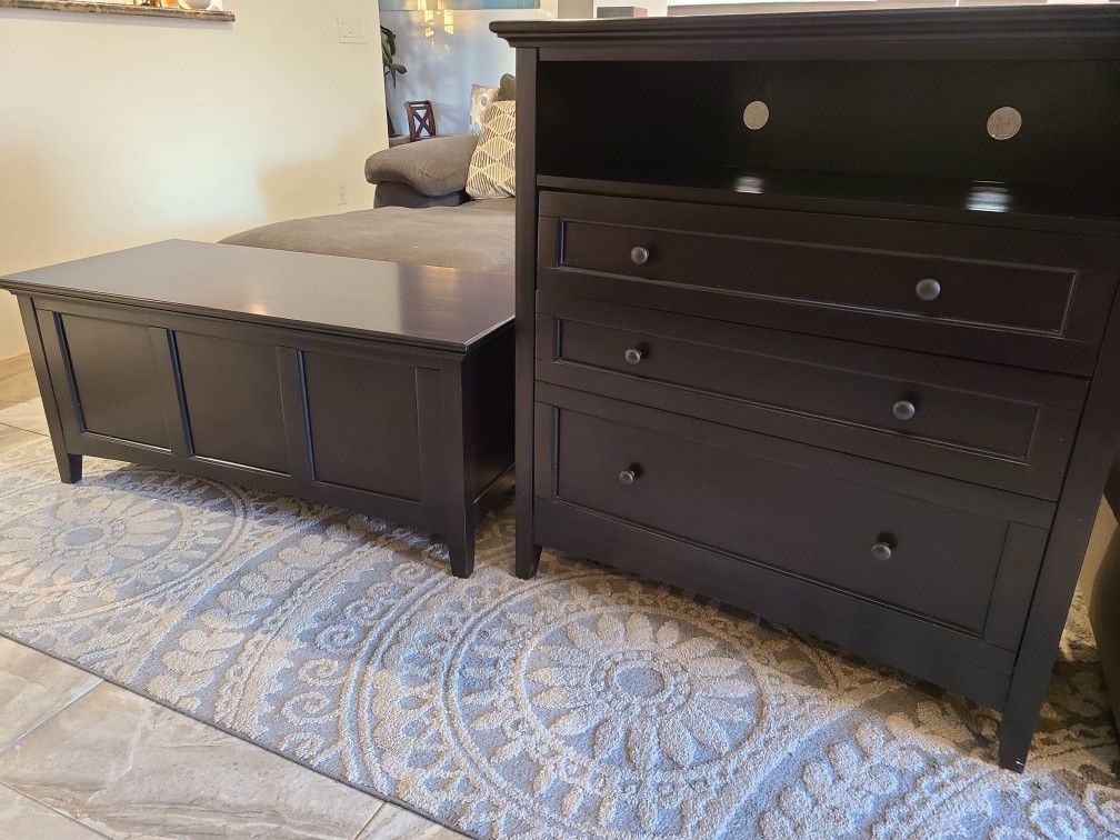 Dresser & Chest (Cedar Set)
