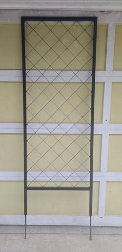 Heavy Duty Hand Crafted Metal Trelis