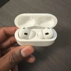 Air Pod Pro 2 And Comes With Box