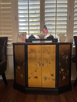 Oriental cabinet