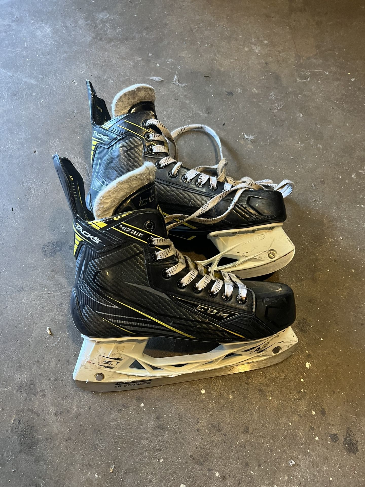 CCM Ice Skates