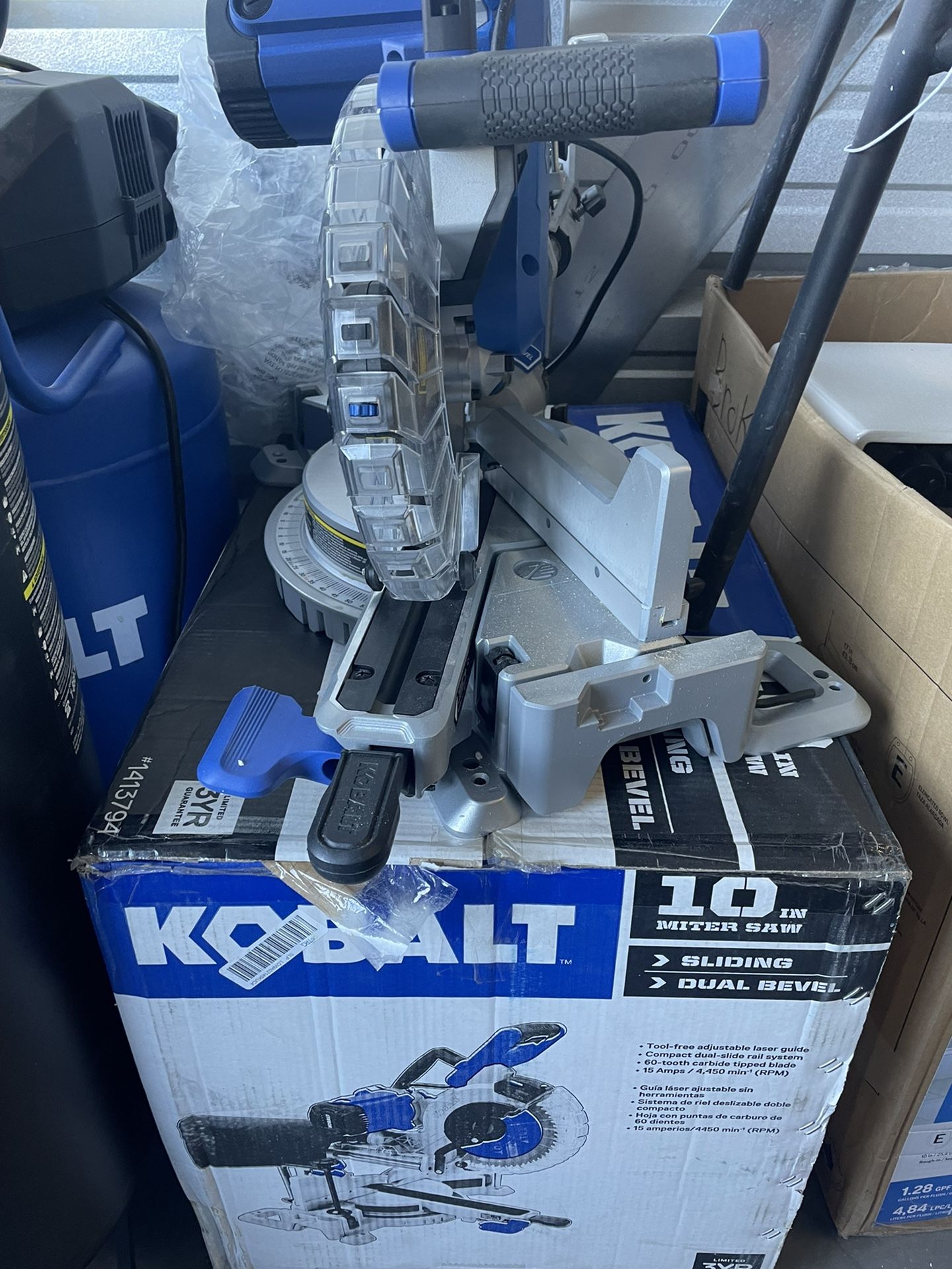 Exelente Sierra Mitter Saw Kobalt De 10 In Nueva Con 15 Días De Garantía  $180 Entrego A Domicilio 