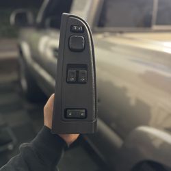 99-06 Chevy Silverado Driver Door Switch 