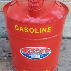 Vintage Delphos Galvanized Steel Gas Can ⛽️