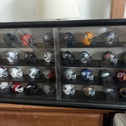 NFL mini collectible Helmet 