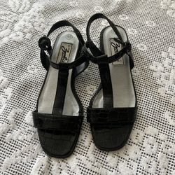 Vintage Zodiac Western Style Black Short Heel Sandals Size 6.5 Women’s 