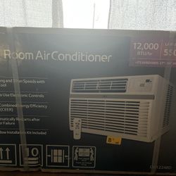 12,000 BTU LG A/C
