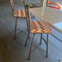 2x Bar Stools 