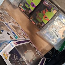 BRAND NEW/UNOPENED/SEALED FUNKO POP DIFFERENT ONES (PLEASE REFER TO PICTURES)