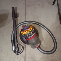 Dyson Vaccuum Cleaner