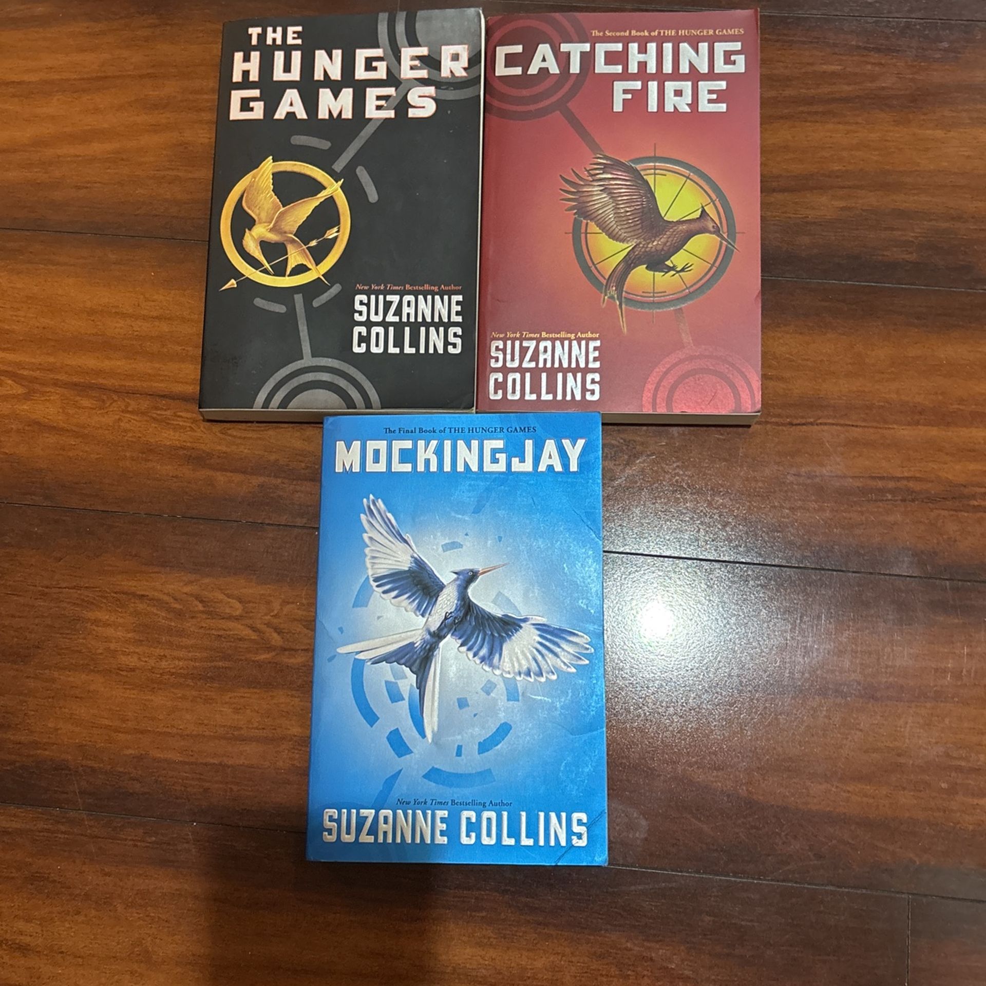 THE HUNGER GAMES BOOKS
