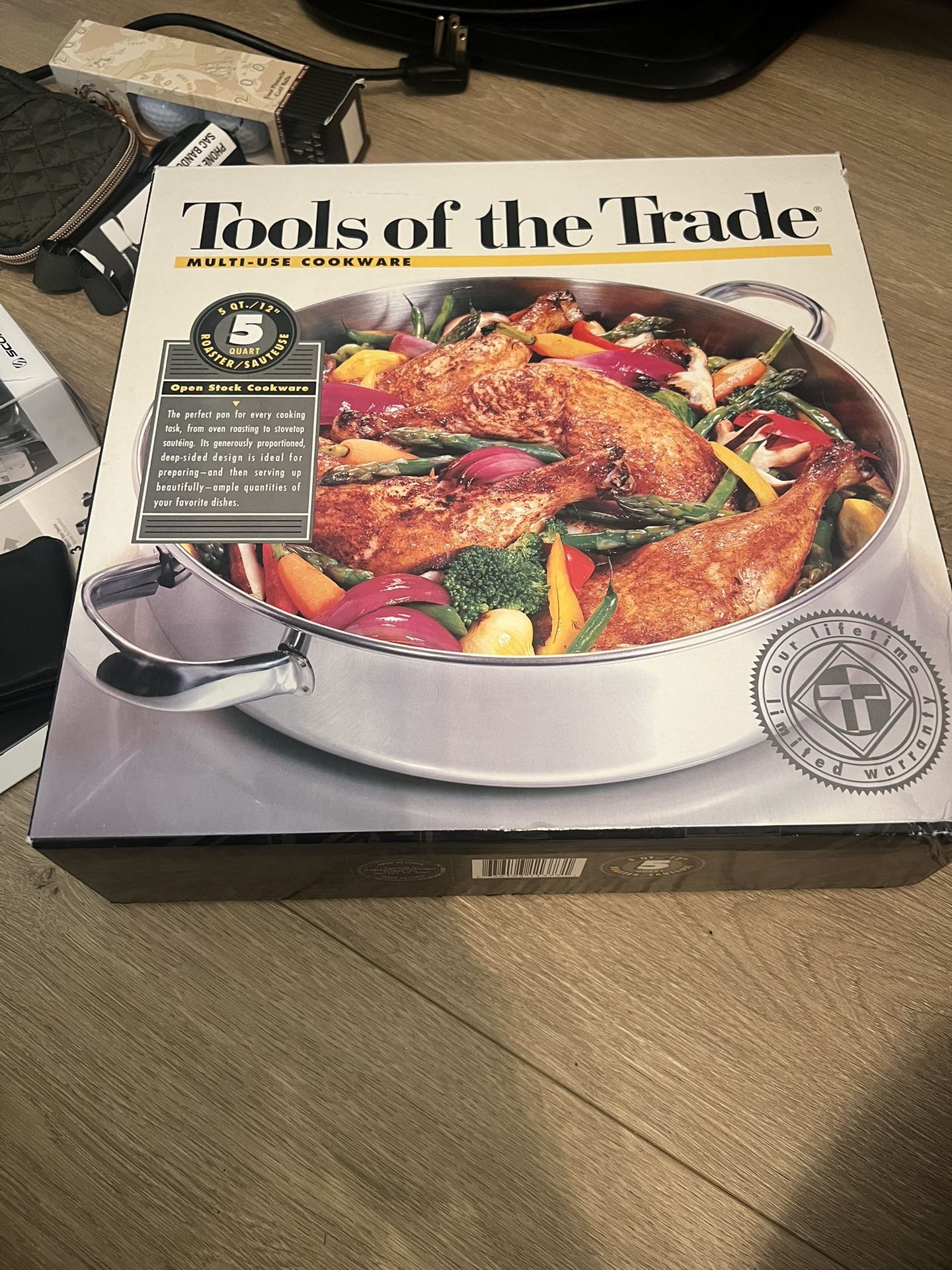 Tools of the trade 5 QT roaster/sauteuse - new never used