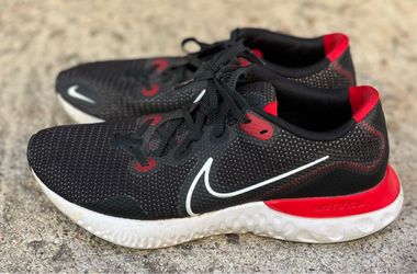 Nike Renew Run Sneakers Black Red