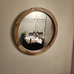 Round Accenr Mirror 