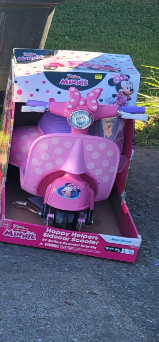 Minnie Mouse Happy Helpers Scooter 