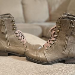 Taupe Light Brown Boots 6.5