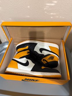 Jordan 1 Retro High Yellow Toe