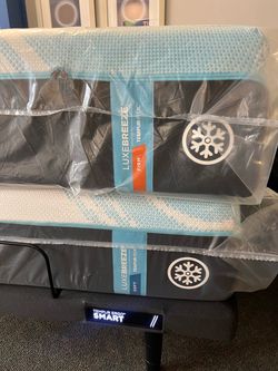 🔥Tempur luxe breeze 2.0 firm king $2000🔥