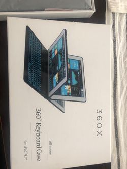 Keyboard case for iPad 9.7”