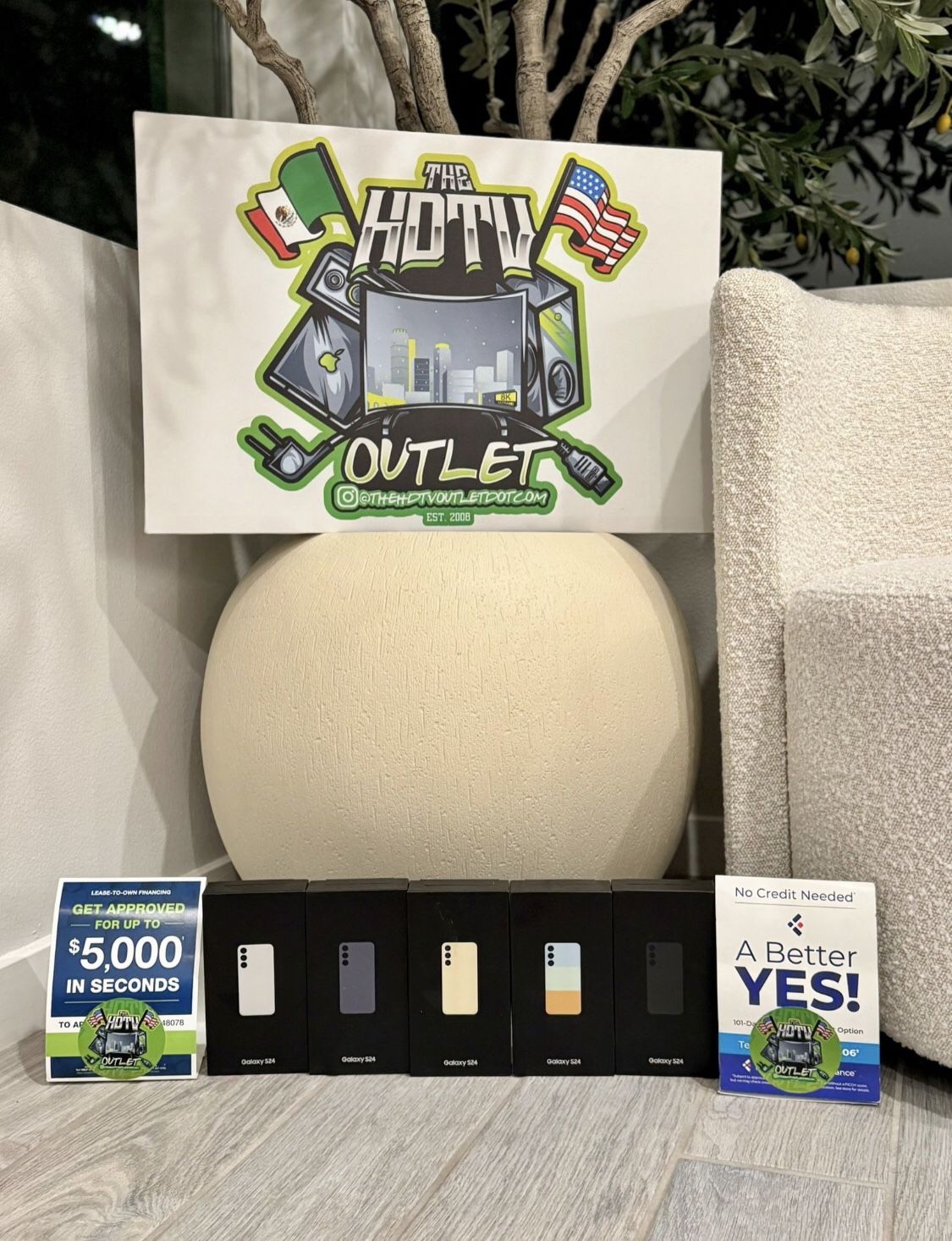 Samsung Galaxy s24 128gb unlocked floor model display