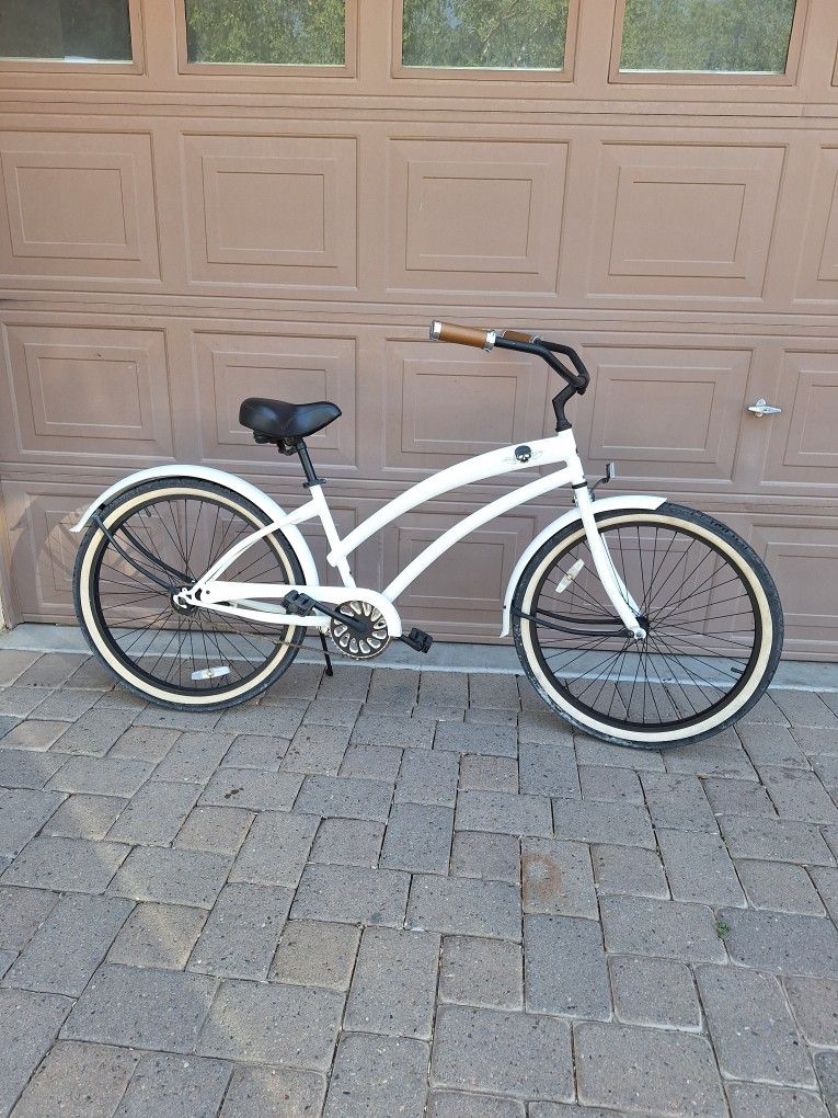 SKULLBONES HBBC 26 INCH BEACH CRUISER ⛱️ LIKE NEW ( CHECK MY OTHER BIKES)