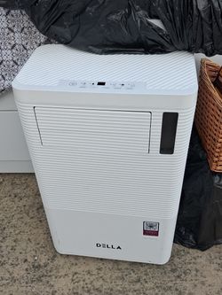 Della Portable AC