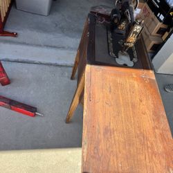 Antique Sewing Machine 