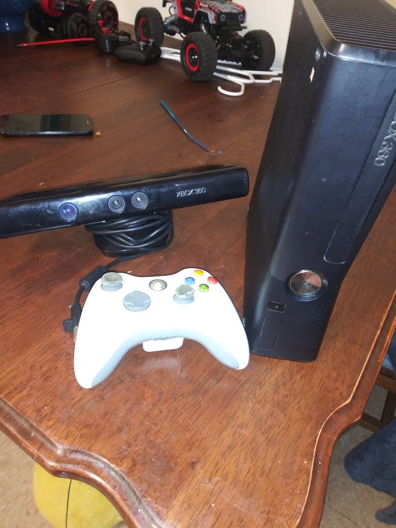 Xbox 360 one controllers and the kinect