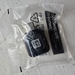 AKG Earbuds / USB Connector