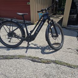 Trek Allant+ 7
