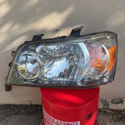 Toyota Highlander Lh Headlight 2004 2005 2006