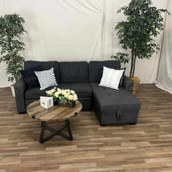 DELIVERY AVAILABLE Sectional/Couch