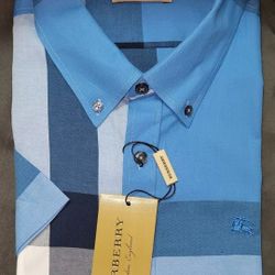 Burberry Classic Plaid Short Sleeve Button Down Shirt Light Blue Size Large