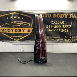 2015-2020 CADILLAC ESCALADE - LH HEADLIGHT OEM