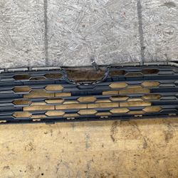 2019,2020,2021,2022 Toyota RAV4 Lower Radiator Grille