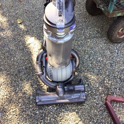 Dyson Dc 25 Upright Vacuum Cleaner Physical Ball Head Previously On Grey