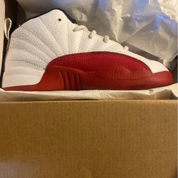 Jordan 12  10c