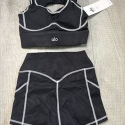 Alo Yoga Women’s Black Sports Bra & Shorts Set White Contrast Piping NWT Size S 