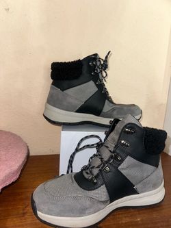 snow shoes