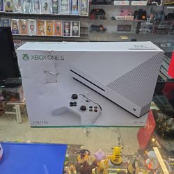 Microsoft Xbox One S Console 1TB - White