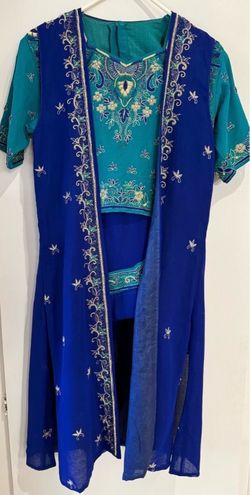 Women/Girls fancy 3 piece outfit, Indian/Pakiatani ethnic outfit, turquoise/teal, green, gold, short-sleeved kurti, skirt and long open jacket, Hallo